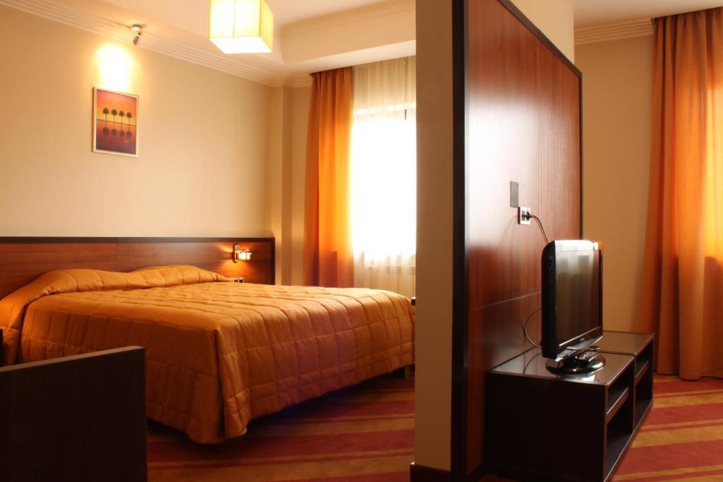 Hotel Westa Minsk Oda fotoğraf