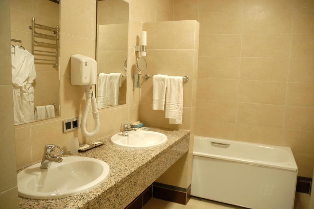 Hotel Westa Minsk Oda fotoğraf
