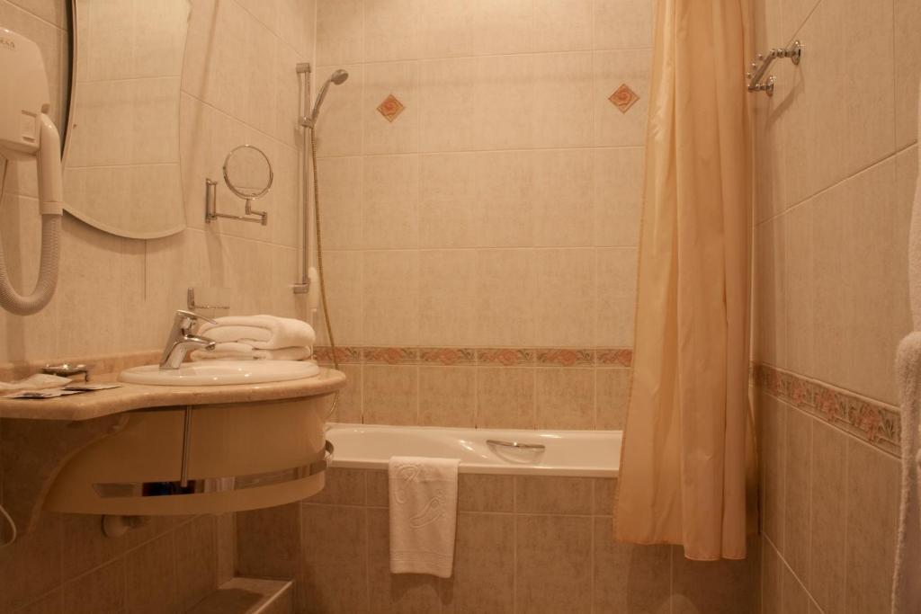 Hotel Westa Minsk Oda fotoğraf